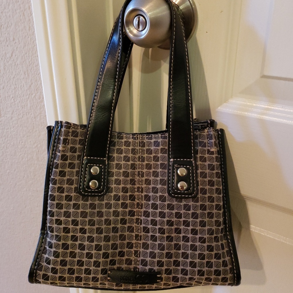 Nine & Co. Small Shot purse
